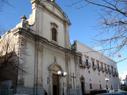 La seconda edizione della Via Crucis nella Chiesa di San Francesco da Paola La seconda edizione della Via Crucis nella Chiesa di San Francesco da Paola - Osservatorio Fasano