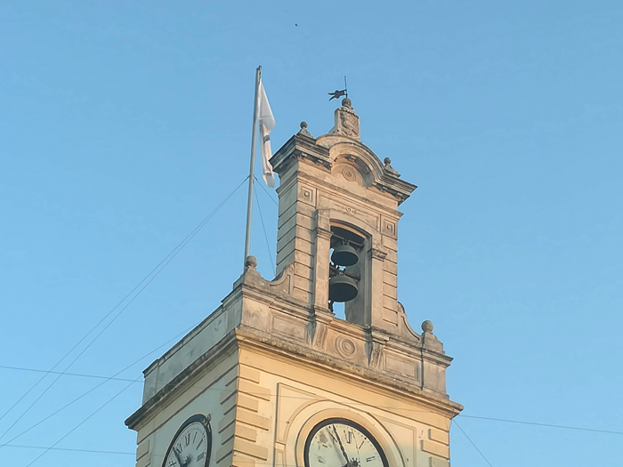 L’immagine della Vergine issata sul Palazzo dell’Orologio L'immagine della Vergine issata sul Palazzo dell'Orologio - Osservatorio Fasano