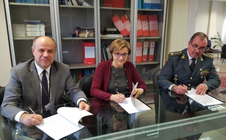 Firmato il Protocollo d’intesa tra Agenzia delle Entrate, Guardia di Finanza e Comune di Fasano Firmato il Protocollo d’intesa tra Agenzia delle Entrate, Guardia di Finanza e Comune di Fasano - Osservatorio Fasano