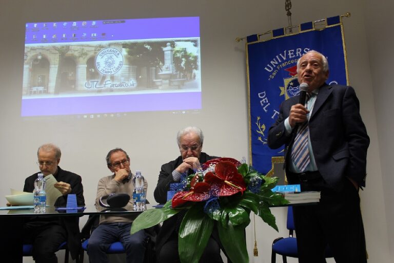 L’Utl di Fasano omaggia il professore Mario Manfredi L'Utl di Fasano omaggia il professore Mario Manfredi - Osservatorio Fasano