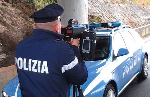 Operazione della Polizia Stradale per ridurre le vittime della strada anche nel Fasanese Operazione della Polizia Stradale per ridurre le vittime della strada anche nel Fasanese - Osservatorio Fasano