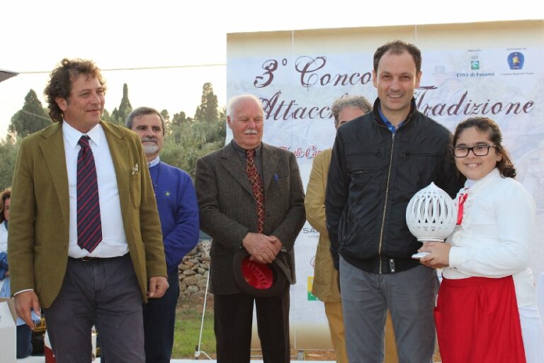 ‘Attacchi di tradizione’: vince il ‘Calesse fasanese’ 'Attacchi di tradizione': vince il 'Calesse fasanese' - Osservatorio Fasano