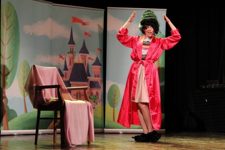 Laura Carusino di Rai Yoyo chiude la rassegna del 'Teatro Famiglia' a Fasano - Osservatorio Fasano