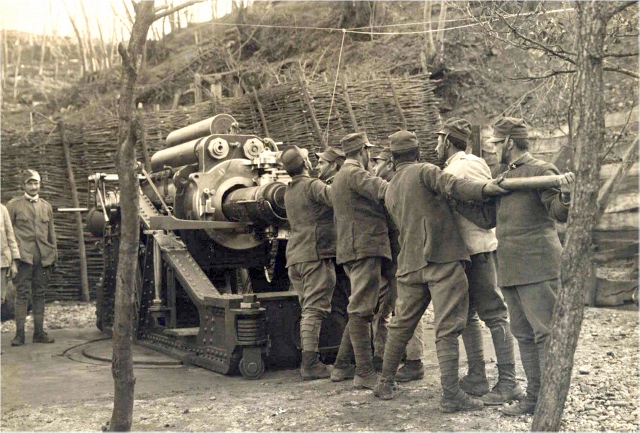 Centenario della Grande Guerra: concorso fotografico con protagonista Fasano Centenario della Grande Guerra: concorso fotografico con protagonista Fasano - Osservatorio Fasano