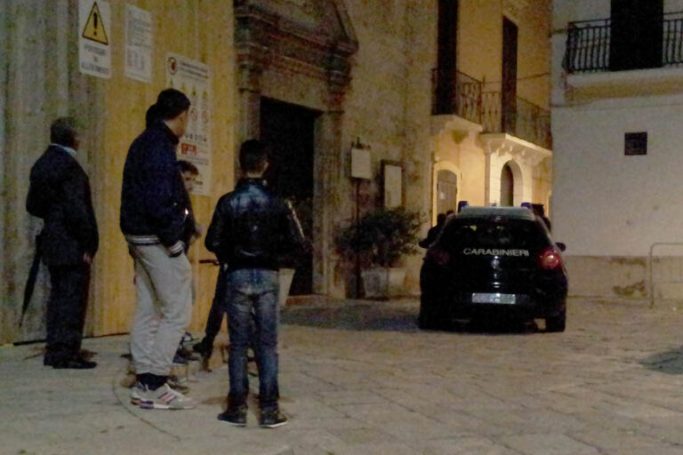 Giovane ubriaco semina il panico nel centro storico - Osservatorio Fasano