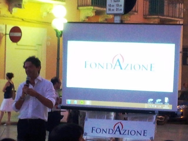 Ammodernamento e messa in sicurezza Statale 172: FondAzione ne ha parlato in piazza Ciaia Ammodernamento e messa in sicurezza Statale 172: FondAzione ne ha parlato in piazza Ciaia - Osservatorio Fasano