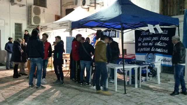 Panzerottata dei tifosi del Fasano per aiutare la piccola Claudia Panzerottata dei tifosi del Fasano per aiutare la piccola Claudia - Osservatorio Fasano