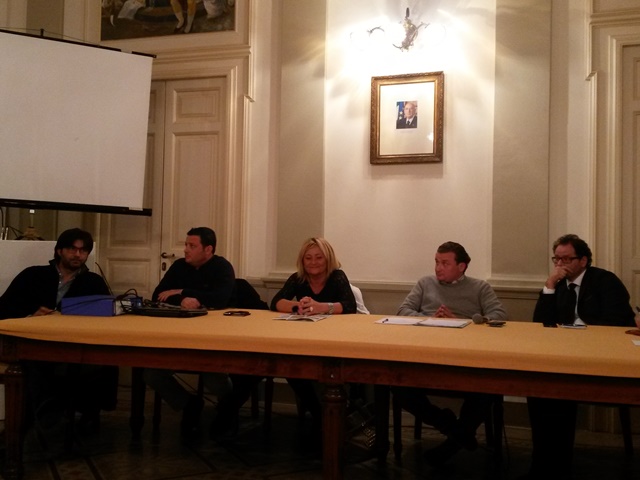 Residenti e amministratori discutono su pericoli e problemi del centro storico di Fasano Residenti e amministratori discutono su pericoli e problemi del centro storico di Fasano - Osservatorio Fasano