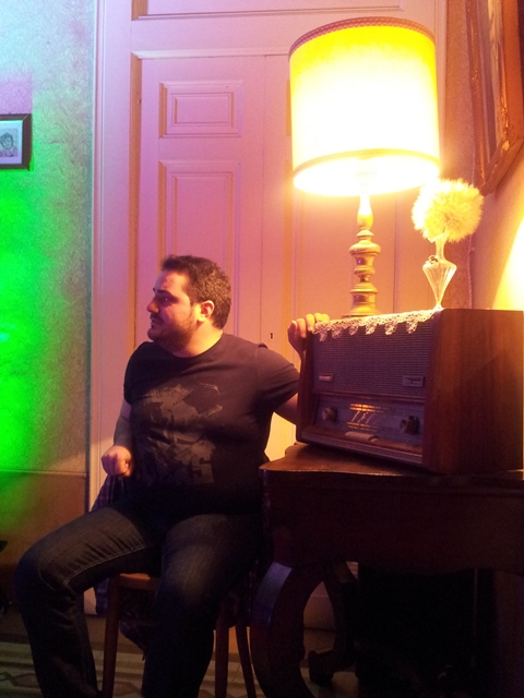 ‘Radio Shame’: debutto di successo per il teatro di denuncia di Michele Savoia 'Radio Shame': debutto di successo per il teatro di denuncia di Michele Savoia - Osservatorio Fasano