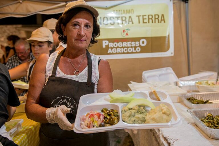 Ennesimo grande successo a Cocolicchio per la ‘Sagra delle fave’ Ennesimo grande successo a Cocolicchio per la 'Sagra delle fave' - Osservatorio Fasano