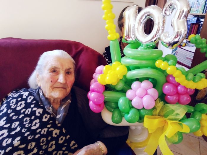 La ‘nonnina’ di Montalbano Teresa Semeraro ha compiuto 103 anni La 'nonnina' di Montalbano Teresa Semeraro ha compiuto 103 anni - Osservatorio Fasano