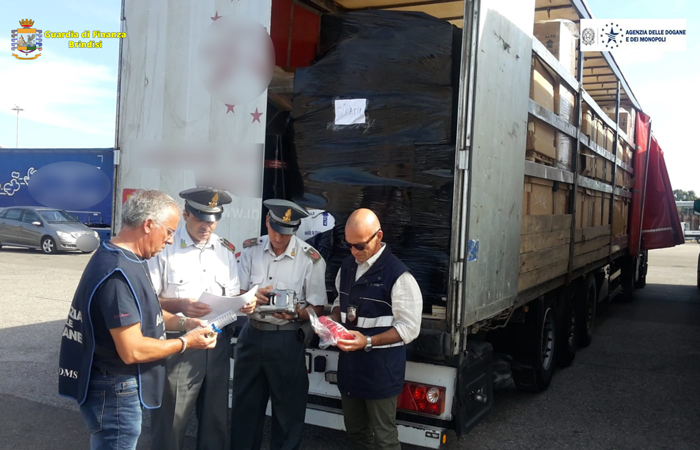 La Guardia di Finanza a tutela del ‘made in italy’ La Guardia di Finanza a tutela del 'made in italy' - Osservatorio Fasano