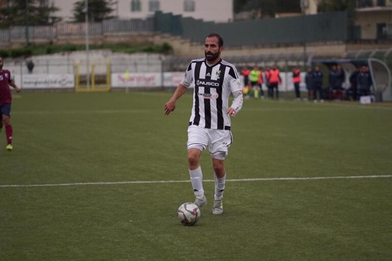 Us Città di Fasano, a Nola Esposito trafigge i biancoazzurri Us Città di Fasano, a Nola Esposito trafigge i biancoazzurri - Osservatorio Fasano