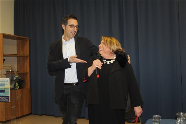 Il vulcanico Luca Bianchini travolge gli ‘eternamente adolescenti’ di Fasano Il vulcanico Luca Bianchini travolge gli 'eternamente adolescenti' di Fasano - Osservatorio Fasano