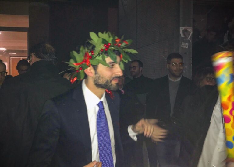 Laurea in Giurisprudenza per il consigliere comunale fasanese Pier Francesco Palmariggi: tesi sui tributi Laurea in Giurisprudenza per il consigliere comunale fasanese Pier Francesco Palmariggi: tesi sui tributi - Osservatorio Fasano