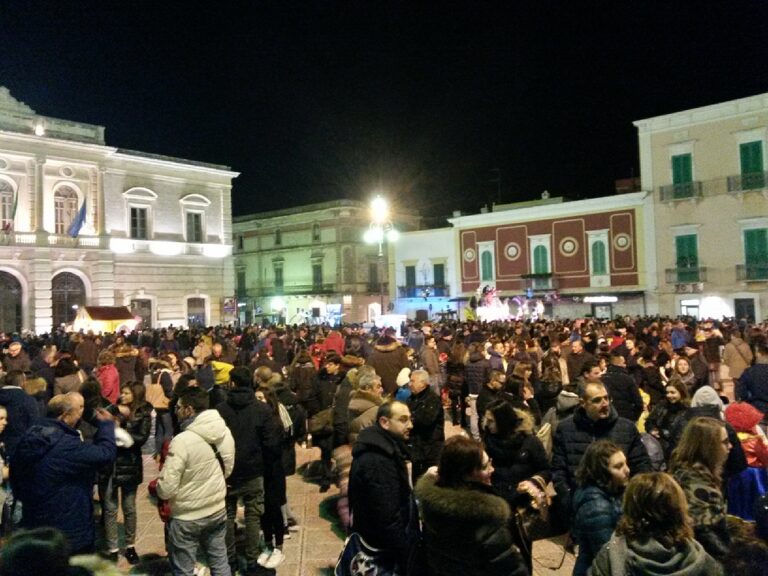 Arriva il Carnevale ed è subito contagio di allegria a Fasano - Osservatorio Fasano