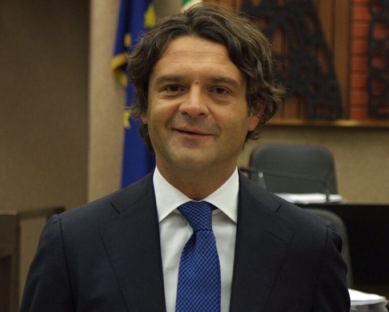 Segreteria regionale Pd: probabile candidatura di Fabiano Amati Segreteria regionale Pd: probabile candidatura di Fabiano Amati - Osservatorio Fasano