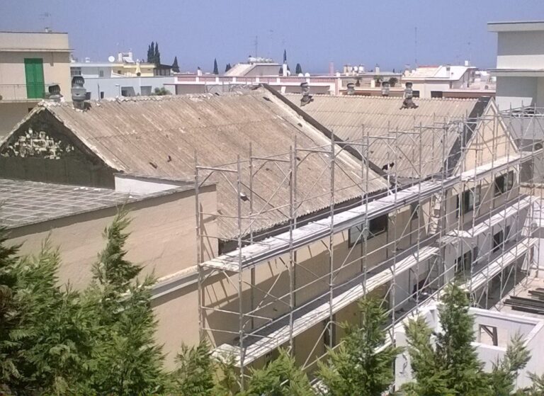 Amianto su un palazzo del centro di Fasano: Fratelli d'Italia scrive al sindaco Zaccaria - Osservatorio Fasano