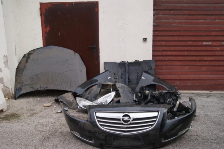 Pezzi di ricambio di auto nel furgone: a Noci denunciati per ricettazione due fasanesi - Osservatorio Fasano