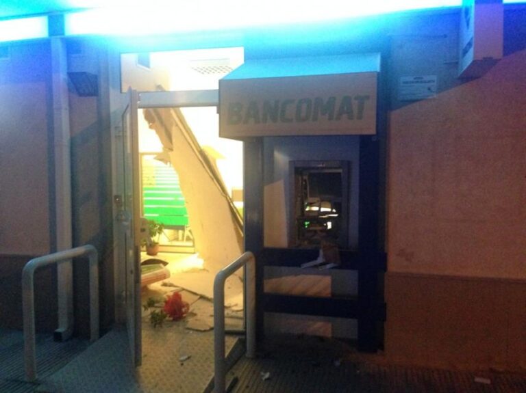 Assalto al bancomat di Montalbano: torna la banda dell’Audi nel Fasanese Assalto al bancomat di Montalbano: torna la banda dell'Audi nel Fasanese - Osservatorio Fasano