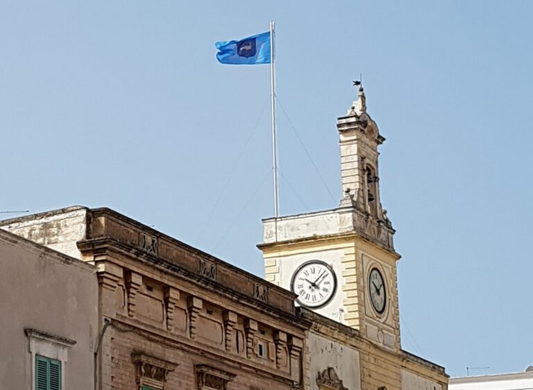 Antico rito della bandiera ripreso a Fasano dopo oltre 100 anni - Osservatorio Fasano