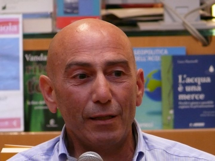 Bepi Costantino presenta a Fasano ‘Si può’ Bepi Costantino presenta a Fasano 'Si può' - Osservatorio Fasano