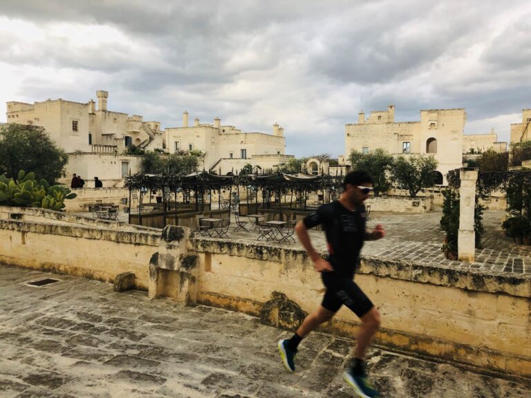 Borgo Egnazia Half Tri spiegato dal campione Degasperi VIDEO - Osservatorio Fasano