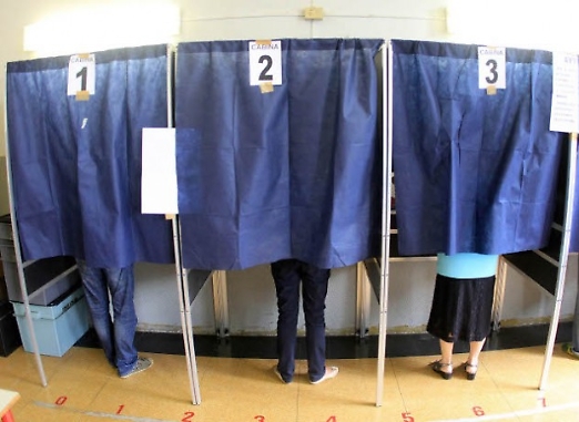 Invitava a non votare candidati all’uninominale: rischia denuncia presidente di seggio a Fasano Invitava a non votare candidati all'uninominale: rischia denuncia presidente di seggio a Fasano - Osservatorio Fasano
