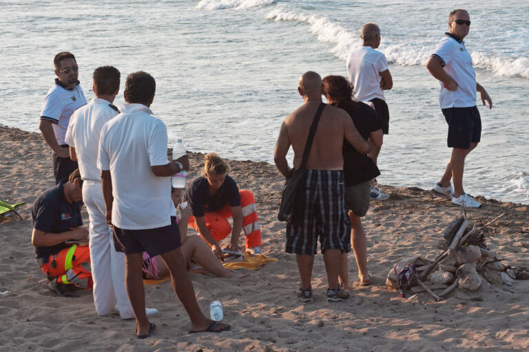 ‘Fatemi vedere l’amore mio’, il grido disperato di Elena, la moglie di Carlo Lisi 'Fatemi vedere l'amore mio', il grido disperato di Elena, la moglie di Carlo Lisi - Osservatorio Fasano