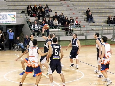 Al tensostatico arriva la New Basket Lecce Al tensostatico arriva la New Basket Lecce - Osservatorio Fasano