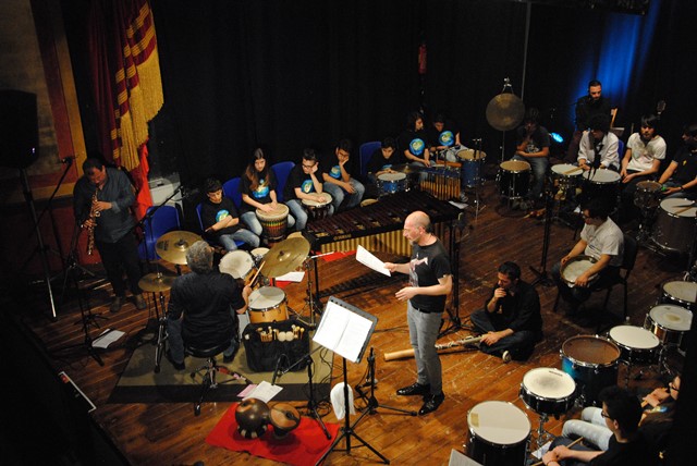 ‘Sul sentiero dei suoni’: mappamondo musicale in ricordo di Ettore Colucci e della prof.ssa Nardelli 'Sul sentiero dei suoni': mappamondo musicale in ricordo di Ettore Colucci e della prof.ssa Nardelli - Osservatorio Fasano