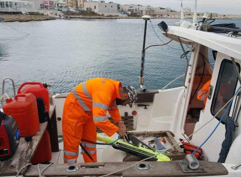 Iniziati i rilievi nel porto di Savelletri: sono propedeutici al dragaggio - Osservatorio Fasano