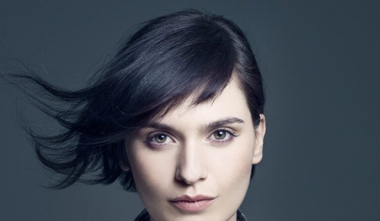 Erica Mou in concerto al Teatro Sociale di Fasano - Osservatorio Fasano