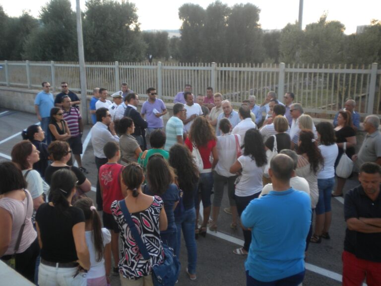 Scuola Montalbano: sopralluogo di amministratori e genitori Scuola Montalbano: sopralluogo di amministratori e genitori - Osservatorio Fasano