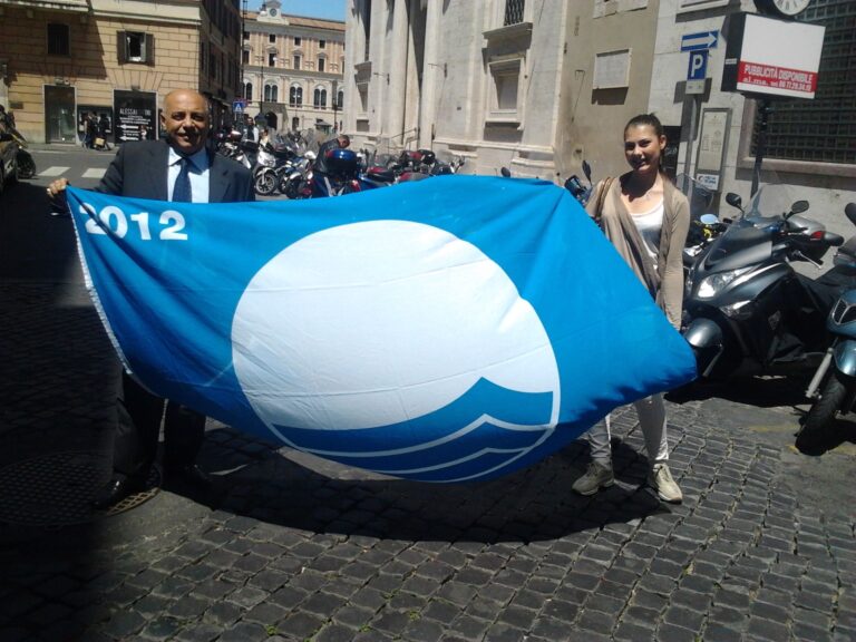 Tutte le Bandiere Blu d’Italia: oltre a Fasano e Ostuni ecco anche Monopoli Tutte le Bandiere Blu d'Italia: oltre a Fasano e Ostuni ecco anche Monopoli - Osservatorio Fasano