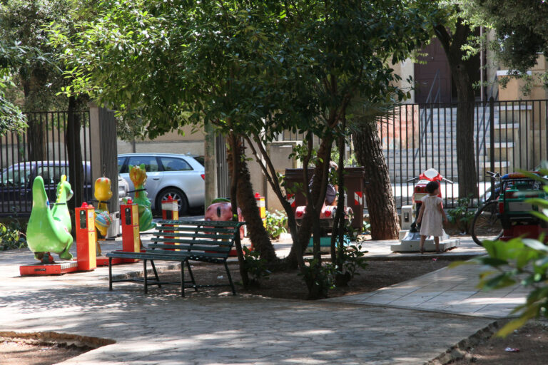 Villa comunale: dopo la cancellata l'Amministrazione comunale vuole eliminare anche gli alberi - Osservatorio Fasano