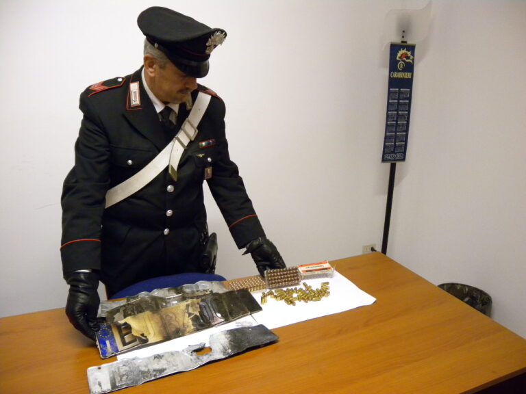 I Carabinieri di Fasano trovano cartucce e targhe rubate LE FOTO I Carabinieri di Fasano trovano cartucce e targhe rubate LE FOTO - Osservatorio Fasano