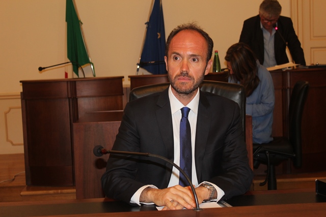 Concorso ‘chiacchierato’ per vigili urbani a Fasano: interviene il sindaco Francesco Zaccaria Concorso 'chiacchierato' per vigili urbani a Fasano: interviene il sindaco Francesco Zaccaria - Osservatorio Fasano