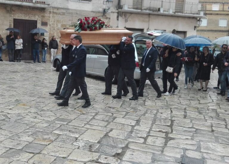 A Pasquetta l'estremo saluto al centauro morto sulla Statale 172 in territorio di Fasano - Osservatorio Fasano