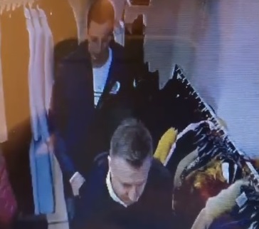 Furto a Plaza Moda a Fasano: la proprietaria mette video su Facebook Furto a Plaza Moda a Fasano: la proprietaria mette video su Facebook - Osservatorio Fasano
