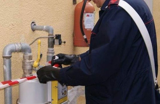 Ruba gas metano: denunciato 44enne commerciante di Pezze di Greco Ruba gas metano: denunciato 44enne commerciante di Pezze di Greco - Osservatorio Fasano