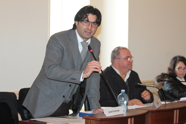 Giacomo Rosato: ‘Per le scuole di Fasano si convochi subito l’apposita commissione consiliare’ Giacomo Rosato: 'Per le scuole di Fasano si convochi subito l'apposita commissione consiliare' - Osservatorio Fasano