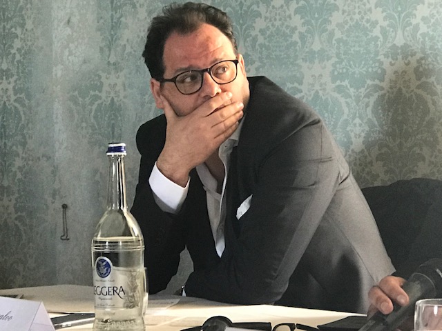 Gianleo Moncalvo: ‘Sulle iniziative di Renè De Picciotto più che la burocrazia fa male lo scaricabarile’ Gianleo Moncalvo: 'Sulle iniziative di Renè De Picciotto più che la burocrazia fa male lo scaricabarile' - Osservatorio Fasano