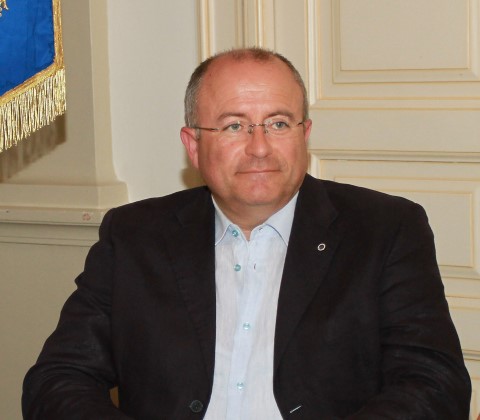 Giovanni Cisternino: ‘Il bando Pin un’occasione da cogliere al volo per i giovani di Fasano’ Giovanni Cisternino: 'Il bando Pin un'occasione da cogliere al volo per i giovani di Fasano' - Osservatorio Fasano