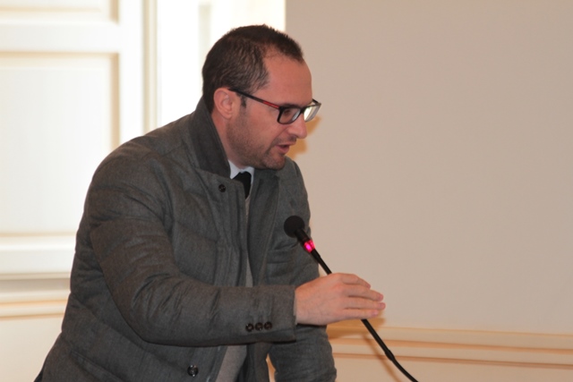 Ormai è scontro dialettico aperto tra l’assessore Giuseppe Angelini e Vito Bianchi Ormai è scontro dialettico aperto tra l'assessore Giuseppe Angelini e Vito Bianchi - Osservatorio Fasano