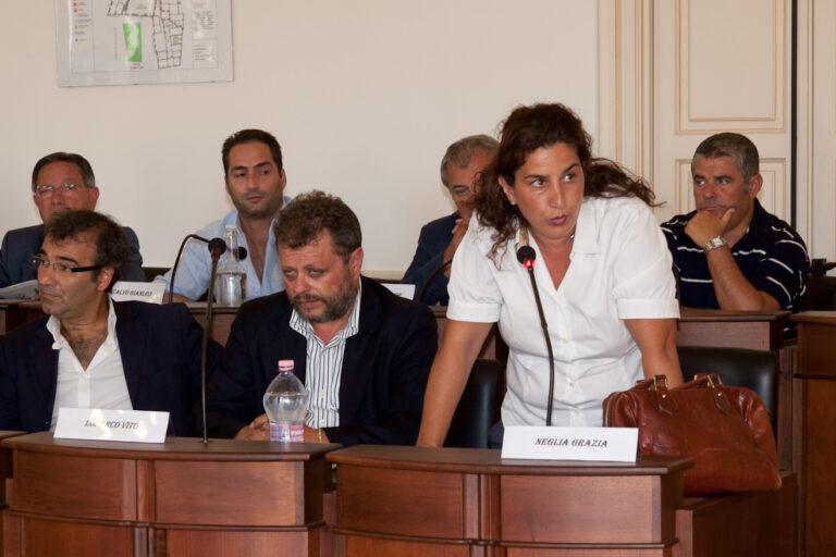 Fratelli d’Italia: ‘Di Bari faccia chiarezza su Scianaro e Forza Italia e decida se vuol continuare’ Fratelli d'Italia: 'Di Bari faccia chiarezza su Scianaro e Forza Italia e decida se vuol continuare' - Osservatorio Fasano