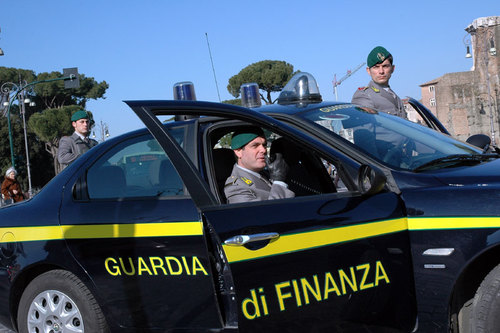 Sequestrati beni per oltre 560 mila euro ad un imprenditore che non versava l’Iva Sequestrati beni per oltre 560 mila euro ad un imprenditore che non versava l’Iva - Osservatorio Fasano