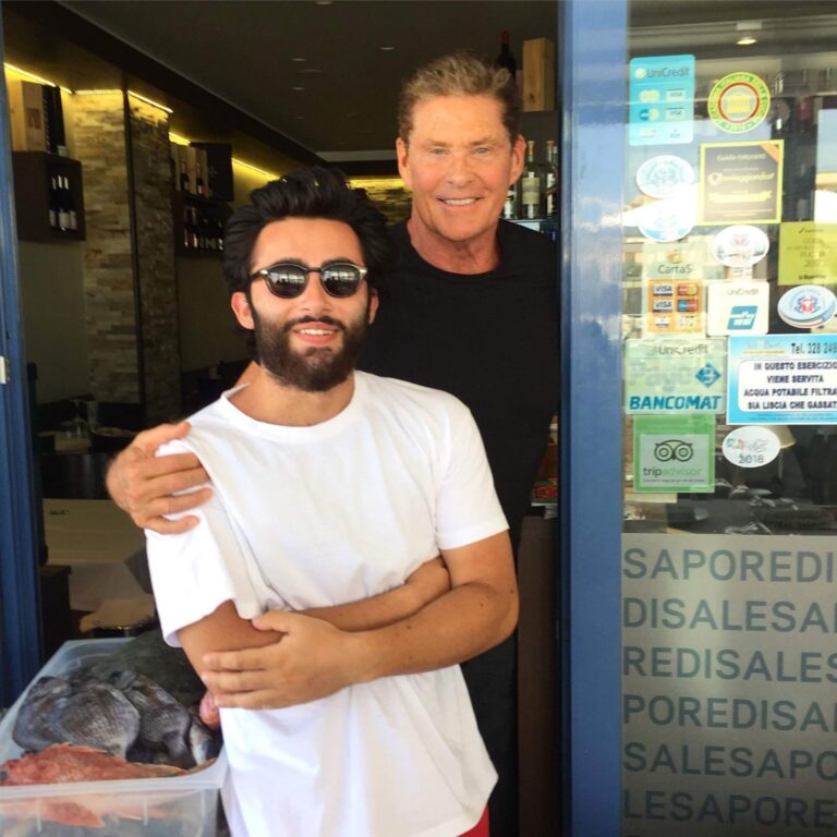La star della serie americana ‘Baywatch’ in vacanza a Fasano La star della serie americana 'Baywatch' in vacanza a Fasano - Osservatorio Fasano