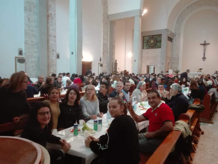 Pezze di Greco rinnova il proprio appuntamento con il ‘Pranzo di Condivisione’ Pezze di Greco rinnova il proprio appuntamento con il 'Pranzo di Condivisione' - Osservatorio Fasano