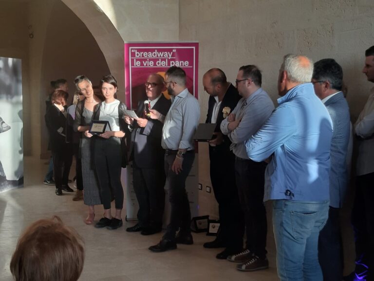 Inaugurata Mostra Breadway: le vie del pane a Matera. Valentina De Carolis tra i guest designer - Osservatorio Fasano